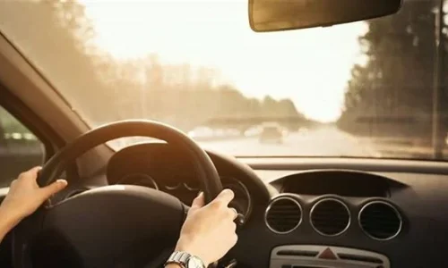 تعرف على تفسير الحلم بقيادة السيارة بسرعة في المنام لابن سيرين