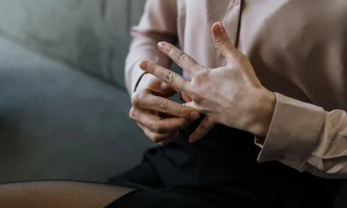 أهم تفسيرات الحلم بالطلاق للمتزوجة في المنام لابن سيرين