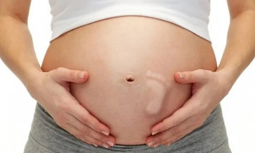 أهم تفسيرات الحلم بإنجاب البنت في المنام لابن سيرين وكبار العلماء