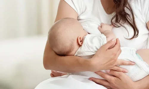 أهم تفسيرات رؤية الرضاعه الطبيعيه في المنام للمتزوجه لابن سيرين