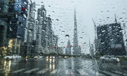 تعرف على تفسير رؤية السباحة في ماء المطر في المنام لابن سيرين
