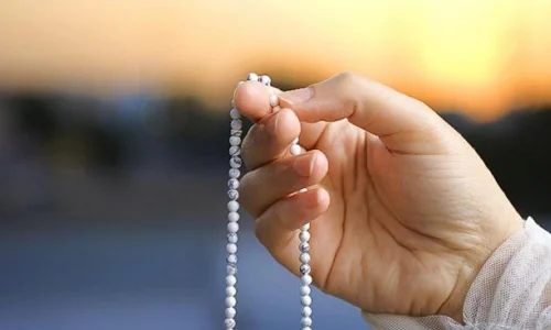 تعرف على تفسير رؤية السبحة الفضة في المنام لابن سيرين