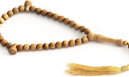 ما هو تفسير رؤية السبحة الصفراء في المنام للرجل لابن سيرين وكبار العلماء؟