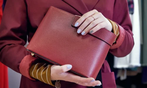 أهم 50 تفسسير لرؤية الشنطه في الحلم للمتزوجه لابن سيرين