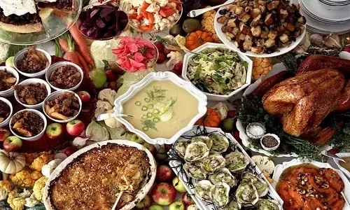 تعرف على تفسير رؤية العزومه في الحلم لابن سيرين وكبار العلماء