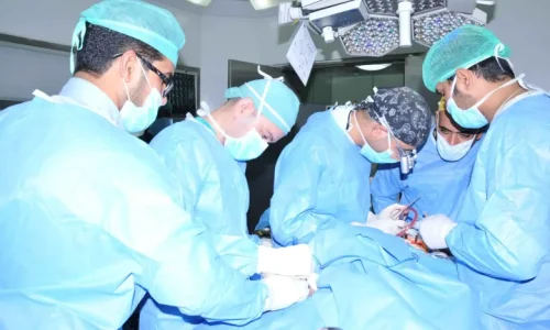 ما هو تفسير رؤية العملية الجراحية في البطن في المنام لابن سيرين؟