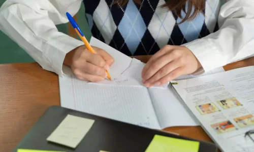 أهم 30 تفسير لرؤية الفشل في الامتحان في المنام لابن سيرين