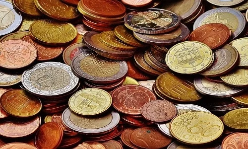 تفسير رؤية العملة الفضة في المنام لابن سيرين