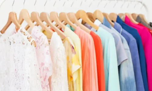 تعرف على تفسير رؤية اللبس الخفيف في المنام لابن سيرين
