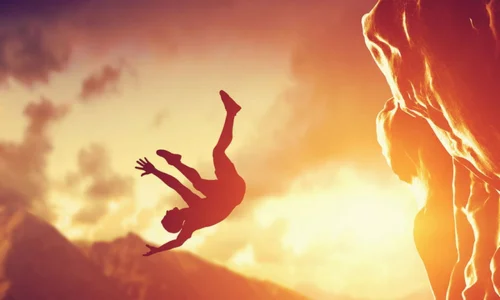 ما هو تفسير حلم الوقوع على الرأس في المنام لابن سيرين ؟