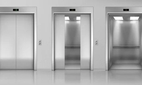 تفسير حلم ركوب المصعد للعزباء في المنام لابن سيرين