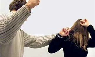 تفسير حلم زوجي يضربني في المنام لابن سيرين