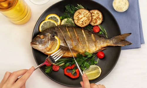 ما تفسير رؤية أكل السمك المطبوخ في المنام لابن سيرين؟