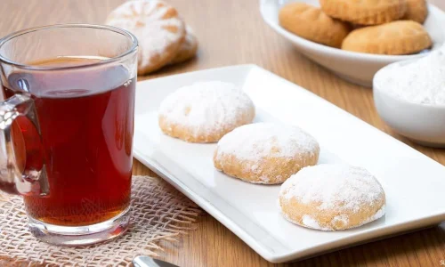 ما هو تفسير أكل الكعك في المنام لابن سيرين؟