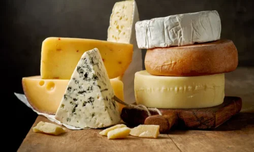 تعرف على تفسير ابن سيرين لرؤية الجبنة في المنام للعزباء