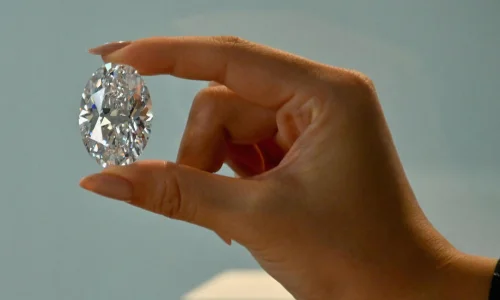 اعرف أكثر عن تفسير الألماس للمتزوجة في المنام لابن سيرين