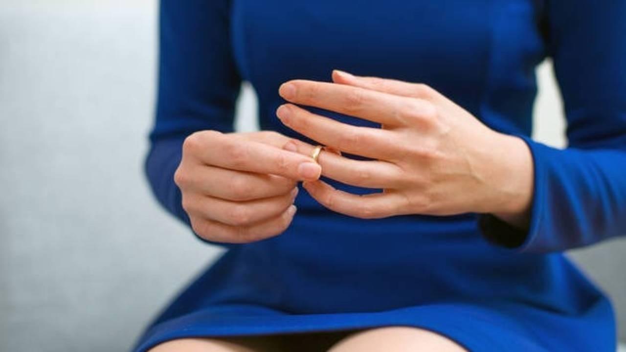 تفسير حلم الطلاق للمتزوجة