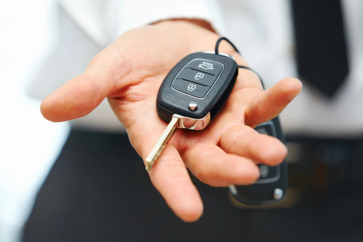 تفسير حلم مفتاح السيارة في المنام لابن سيرين