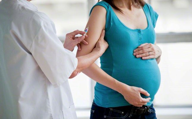 إبرة الرئة للجنين وما هي مخاطر وأضرار تكرار إبرة الرئة؟