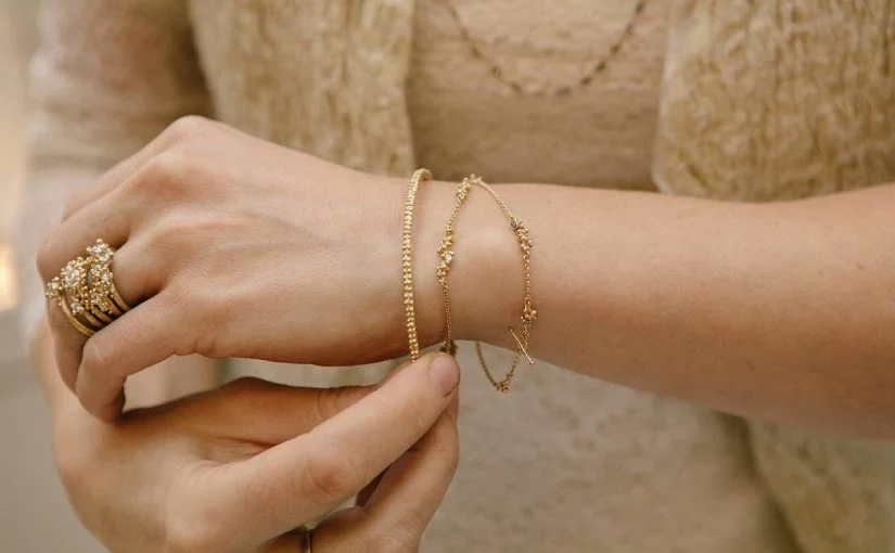 الاساور الذهب في المنام والعثور على اساور ذهب في المنام