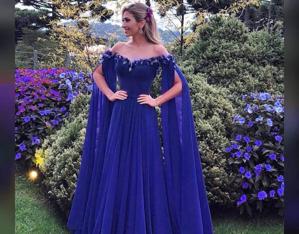 الفستان الأزرق في المنام