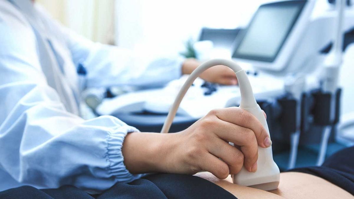 تجربتي مع توقف نبض الجنين ومتى يسقط الجنين بعد توقف نبضه؟