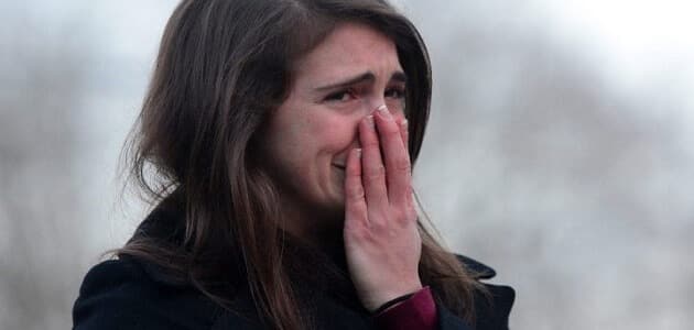 تفسير حلم موت الأخت والبكاء عليها لابن سيرين