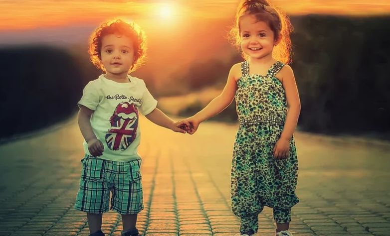 تعرف على تفسير حلم الصديق لابن سيرين