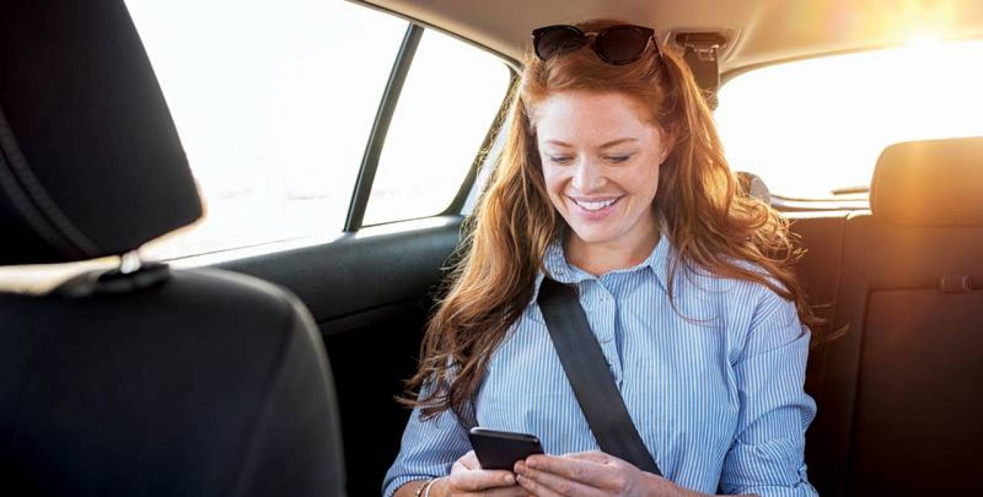 تفسير حلم ركوب السيارة في المقعد الخلفي لابن سيرين