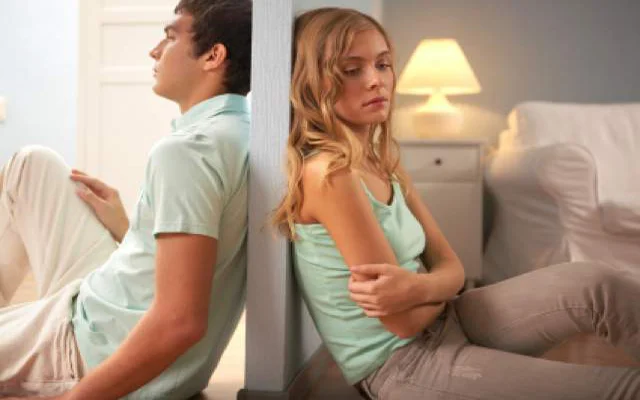 رؤية ابتعاد الزوجة عن زوجها في المنام