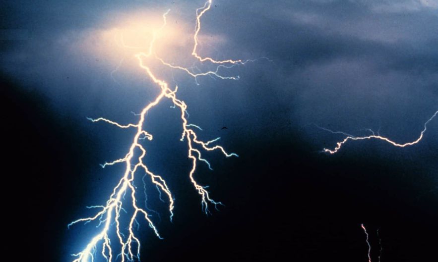 ما تفسير رؤية الرعد والبرق في المنام لابن سيرين؟