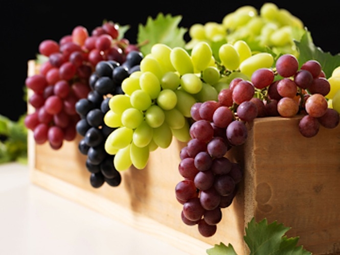 تفسير حلم العنب وما تفسير رؤية شراء العنب في المنام؟ 