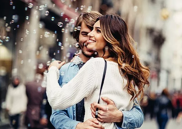 كيف اجعل الشخص يشتاق لي واهم حيل تجعل الرجل يشتاق إليكِ ويفكر بكِ طيلة الوقت