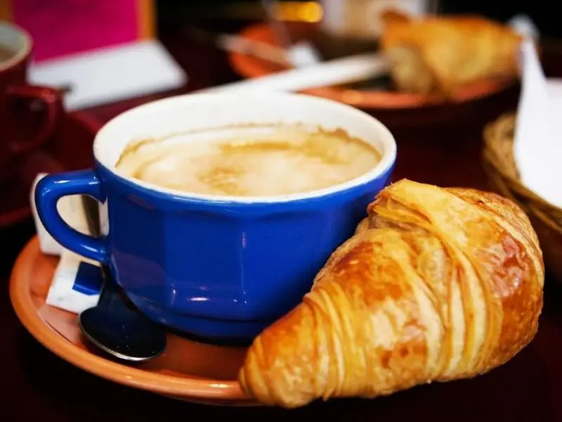 ما هو تفسير الحلوى في المنام لابن سيرين؟