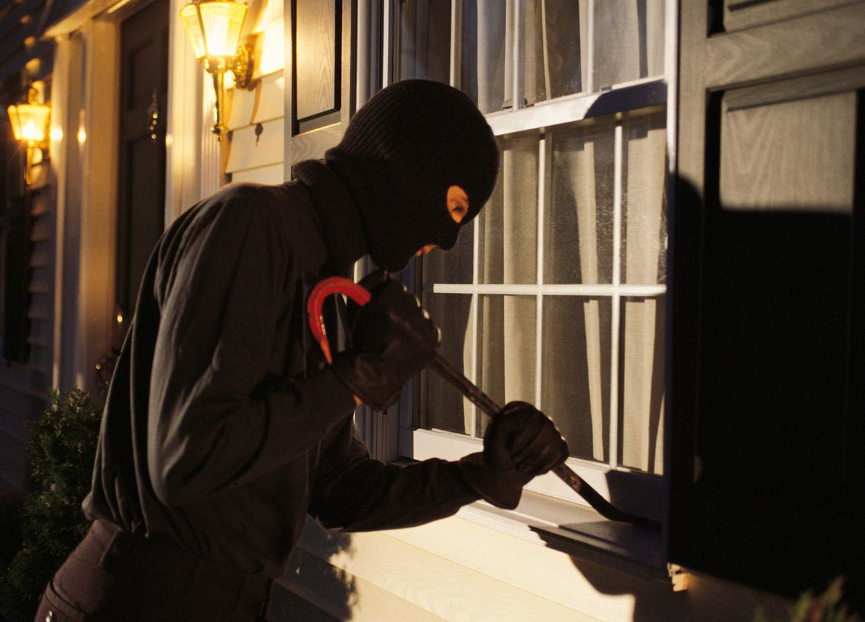 تفسير السرقة في المنام وما تفسير حلم سرقة النقود الورقية؟