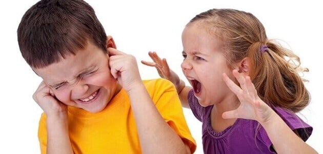 تفسير حلم الشجار بالكلام مع الأقارب