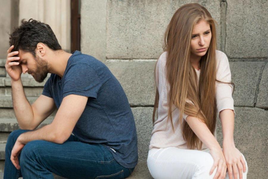 تفسير رؤية شخص تحبه في المنام بعد الفراق لابن سيرين