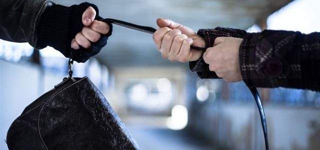 تفسير حلم ضياع الشنطة والجوال