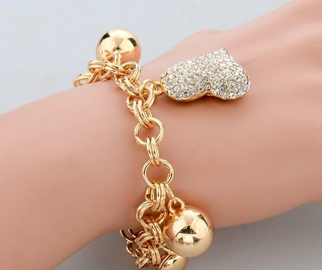 تفسير حلم لبس الذهب للمطلقة وتفسير حلم لبس دبلتين ذهب في نفس الوقت للمطلقه