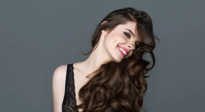  رؤية شعر طويل في المنام للعزباء 