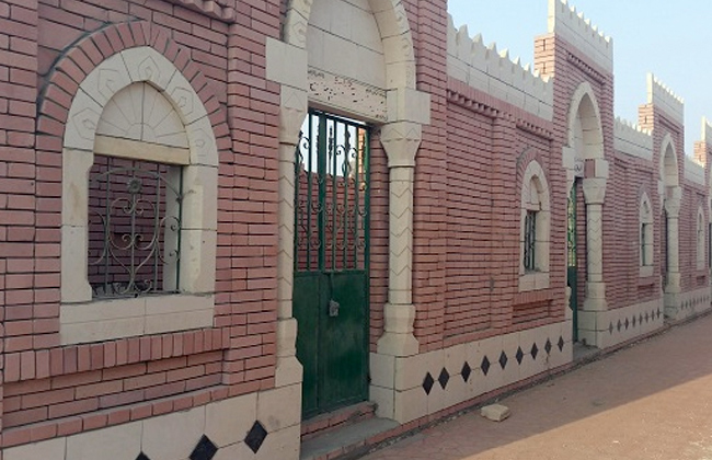 رؤية المقابر في المنام للعزباء