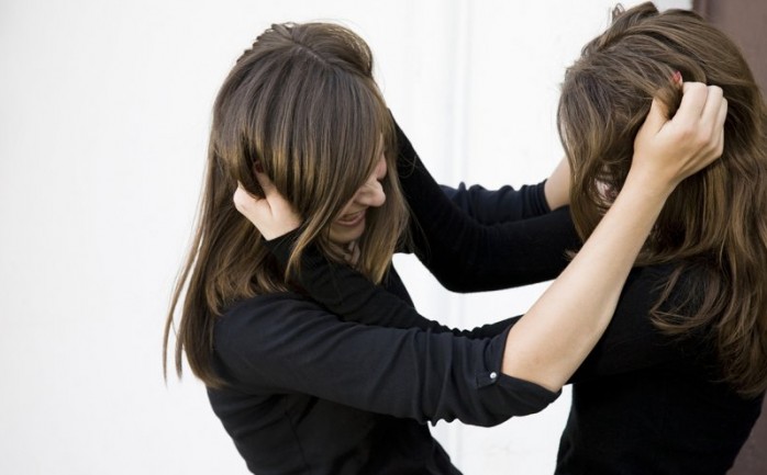 تفسير حلم المضاربة مع الأقارب