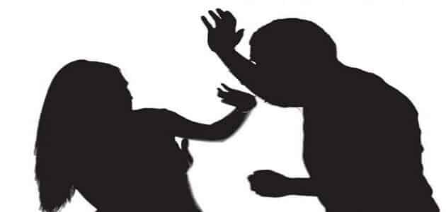 تفسير ضرب الميت للحي في المنام للمتزوجة لابن سيرين