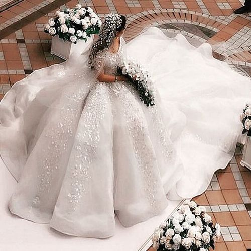 تفسير حلم العروسة للمتزوجة لابن سيرين