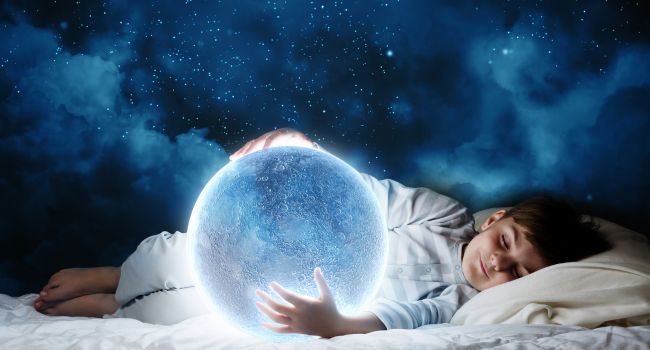 ما تفسير رؤية ولد جميل في المنام لكبار المفسرين؟