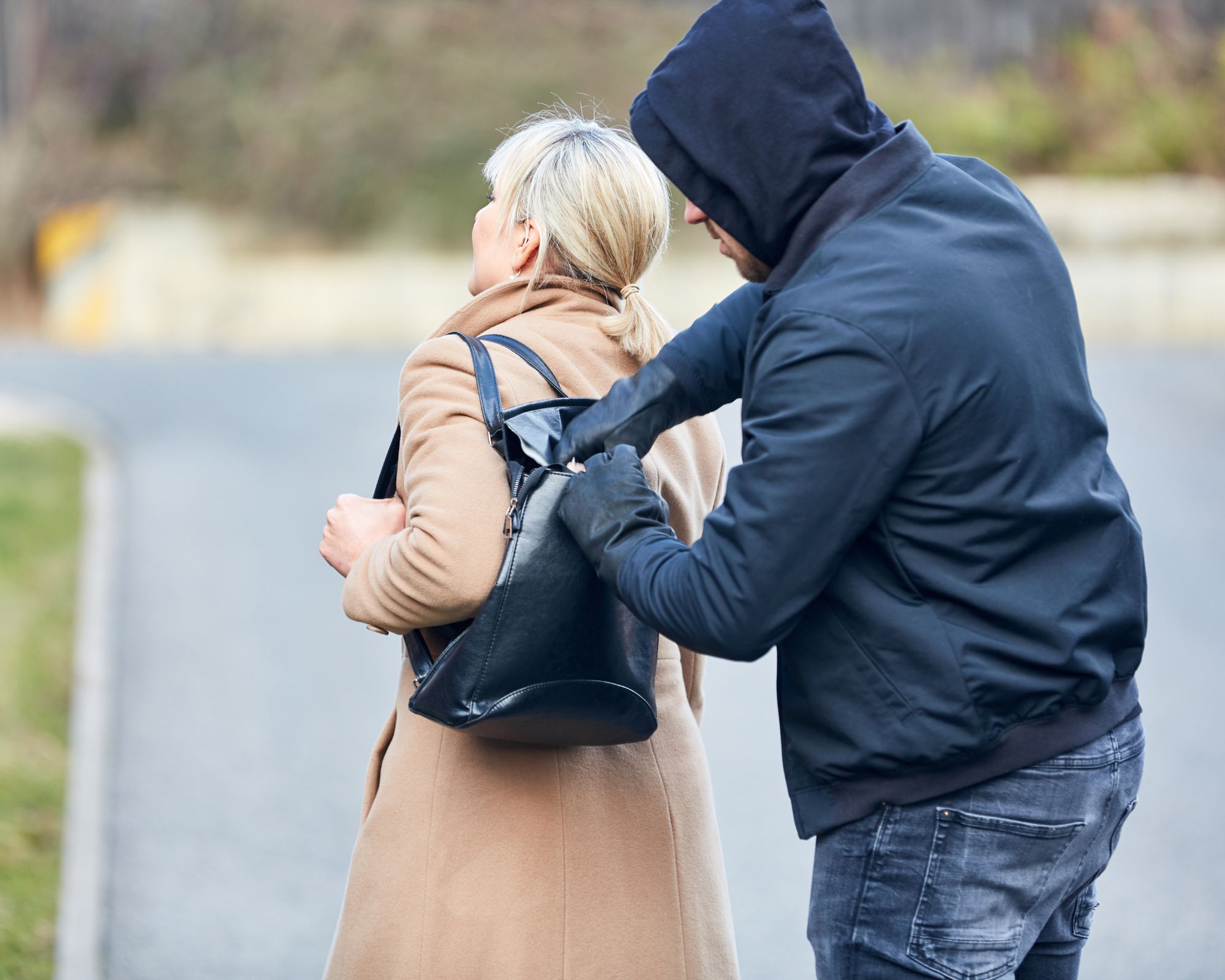 التعرض للسرقة في المنام للمتزوجة