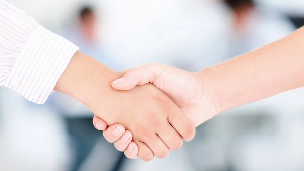 المصافحة في المنام للرجل