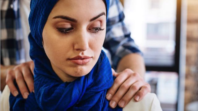 تفسير حلم تحرش الاخت باختها في المنام لابن سيرين