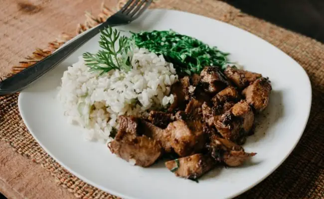 الرز واللحم بالمنام