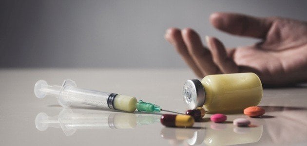 تفسير رؤية اكل المخدرات في المنام لابن سيرين